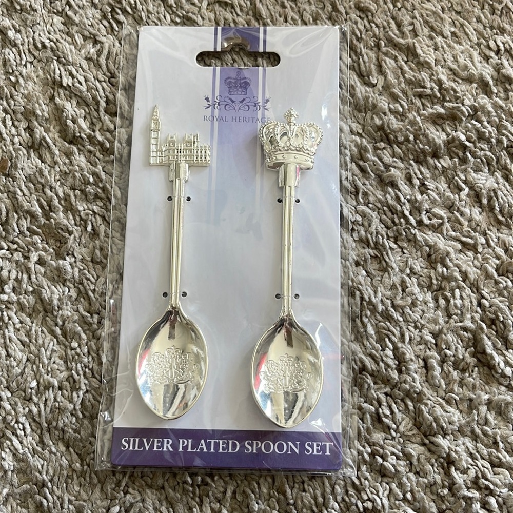 Royal spoons NWT